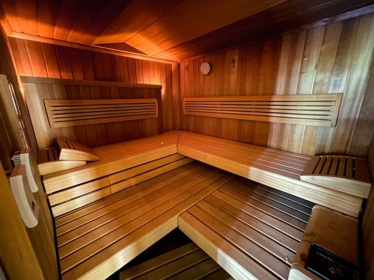 Sauna na terenie ośrodka leczenia alkoholizmu pod Warszawą